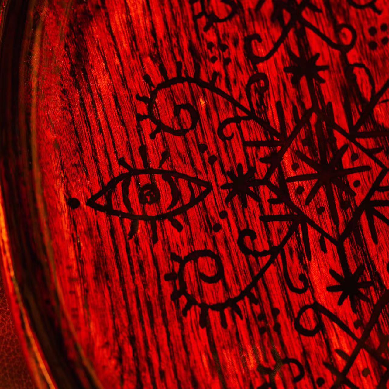 Filomela Wood Eyes Plate (LARGE)