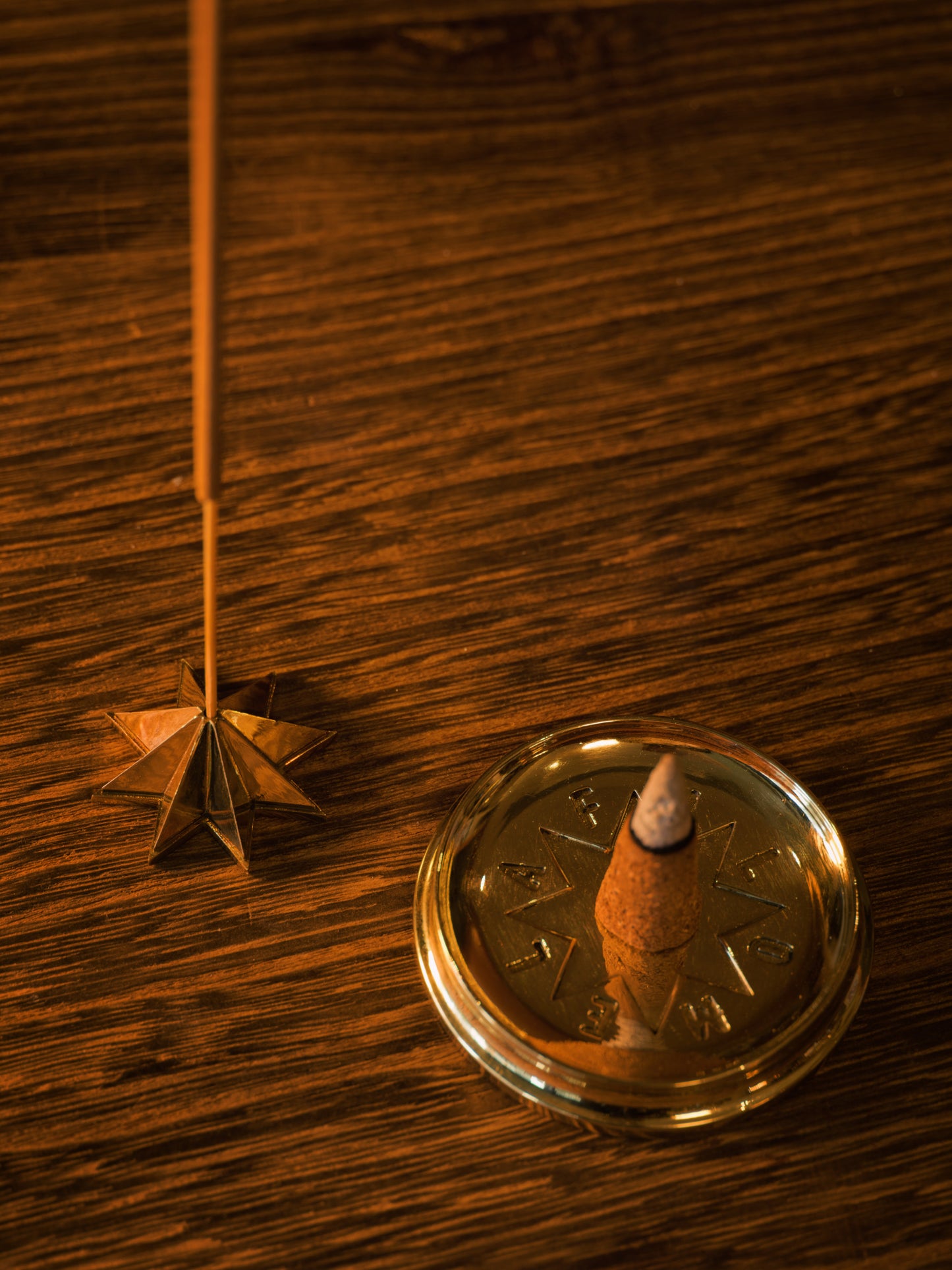 Filomela 八芒星インセンスホルダー